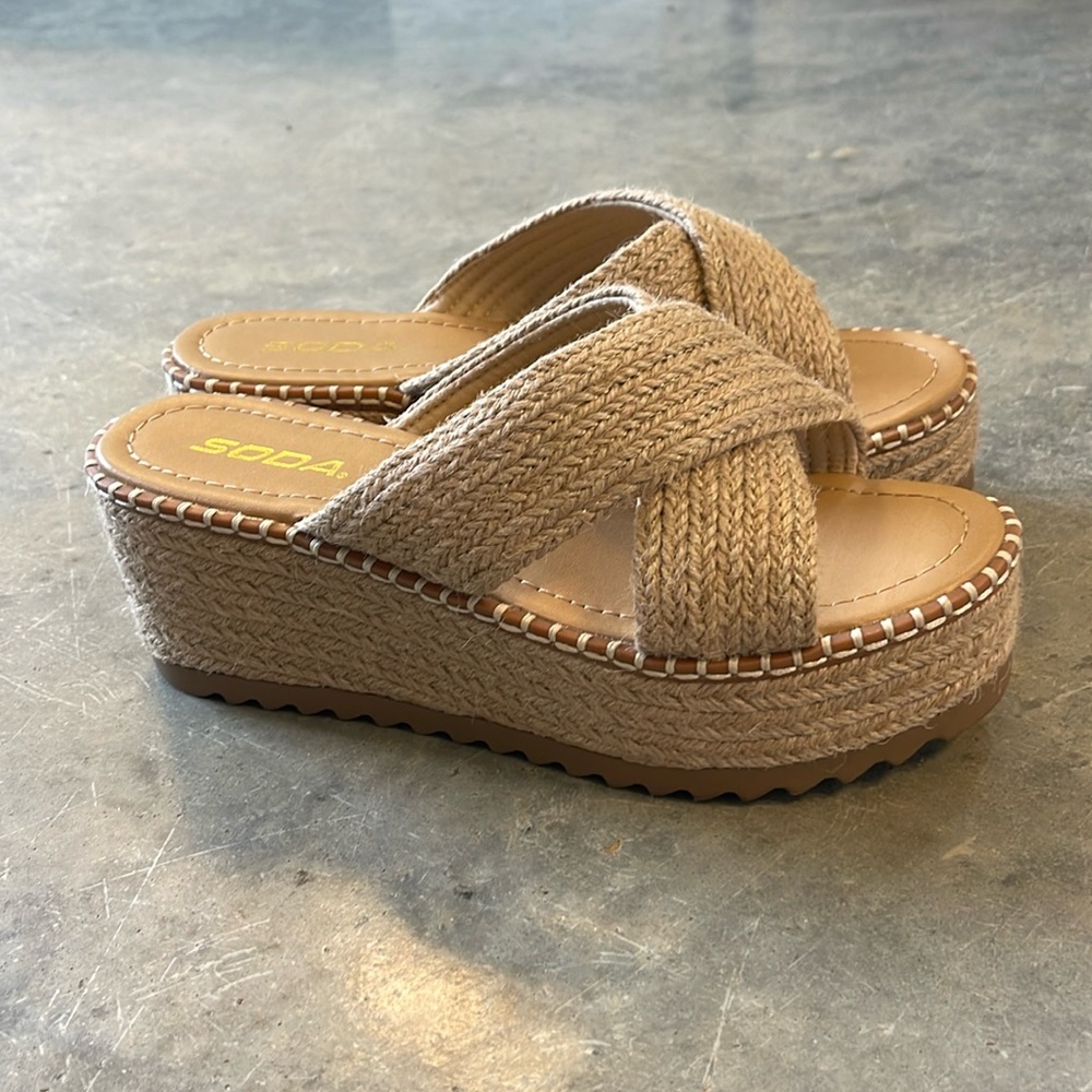 Soda wedge sandals